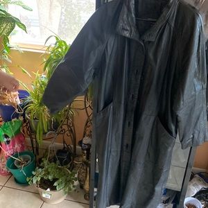 Pelle Leather Coat ! Size M in women, New